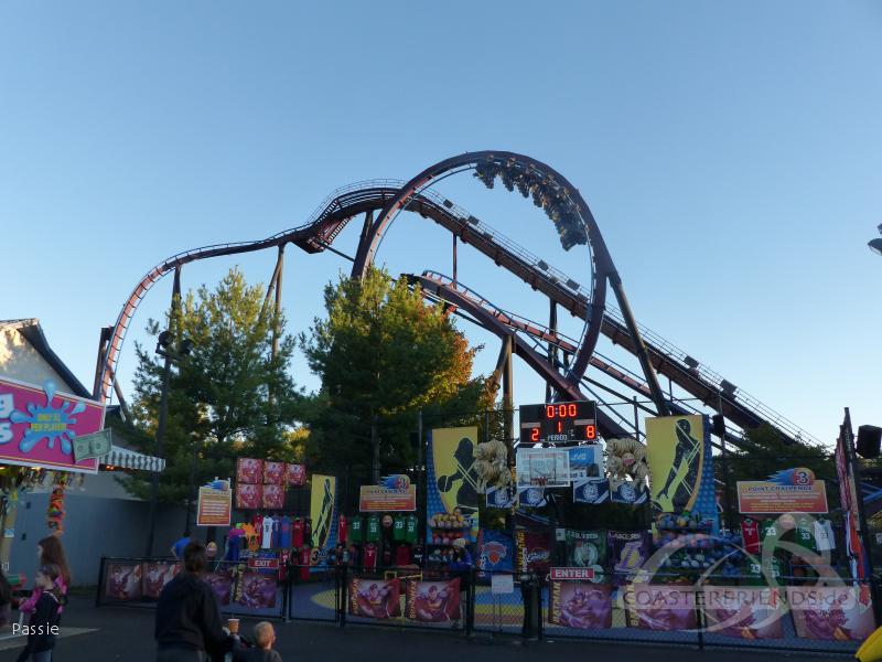 Batman - The Dark Knight im Park Six Flags New England Impressionen