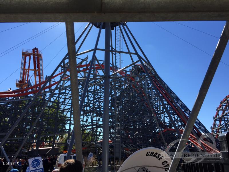 Wicked Cyclone im Park Six Flags New England Impressionen