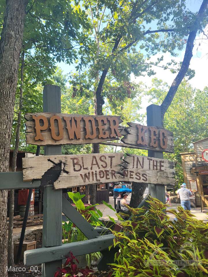 Powder Keg: A Blast in the Wilderness im Park Silver Dollar City Impressionen