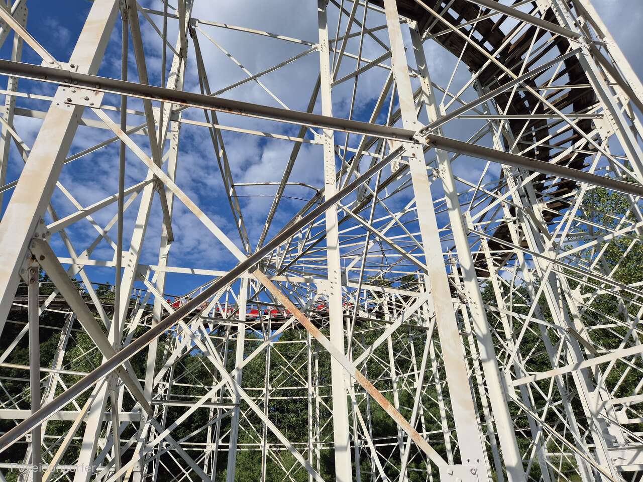 Comet im Park Six Flags Great Escape Impressionen