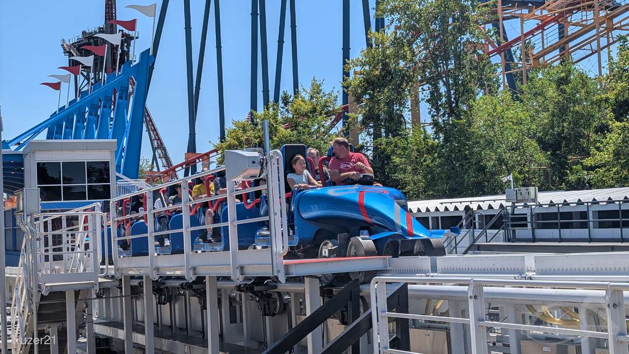 Top Thrill 2 im Park Cedar Point Impressionen