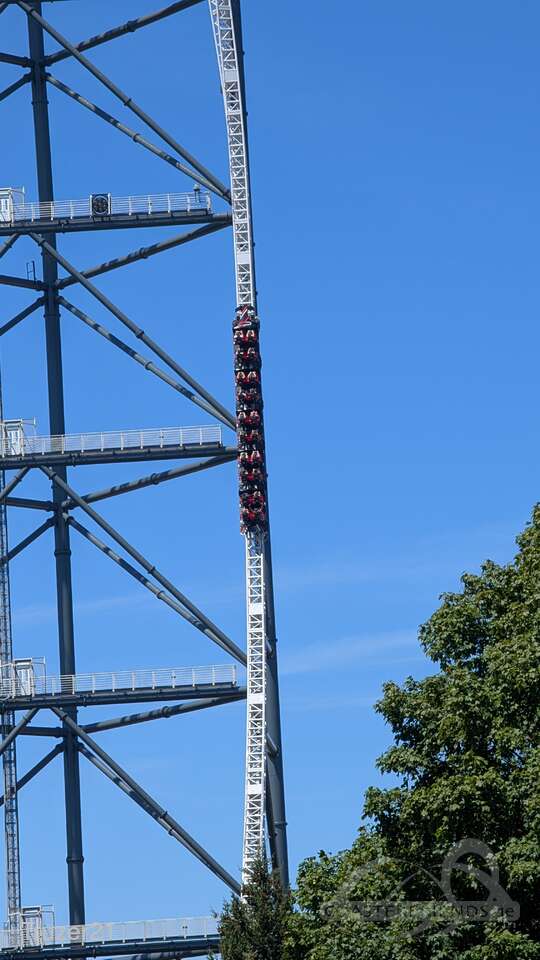 Top Thrill 2 im Park Cedar Point Impressionen