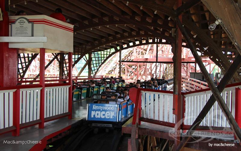 Racer (right side) im Park Kennywood Impressionen
