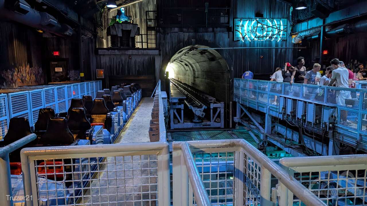 Mr. Freeze - Reverse Blast im Park Six Flags Over Texas Impressionen