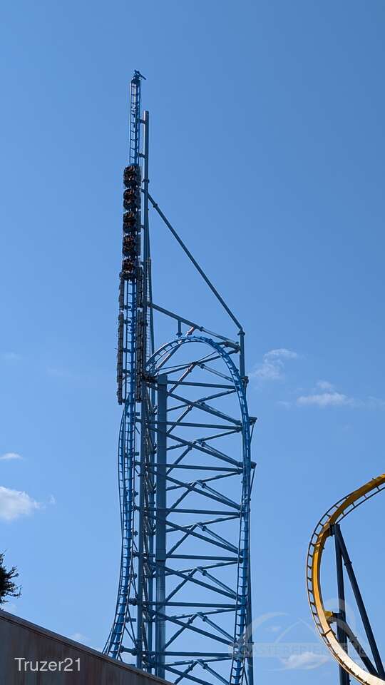 Mr. Freeze - Reverse Blast im Park Six Flags Over Texas Impressionen