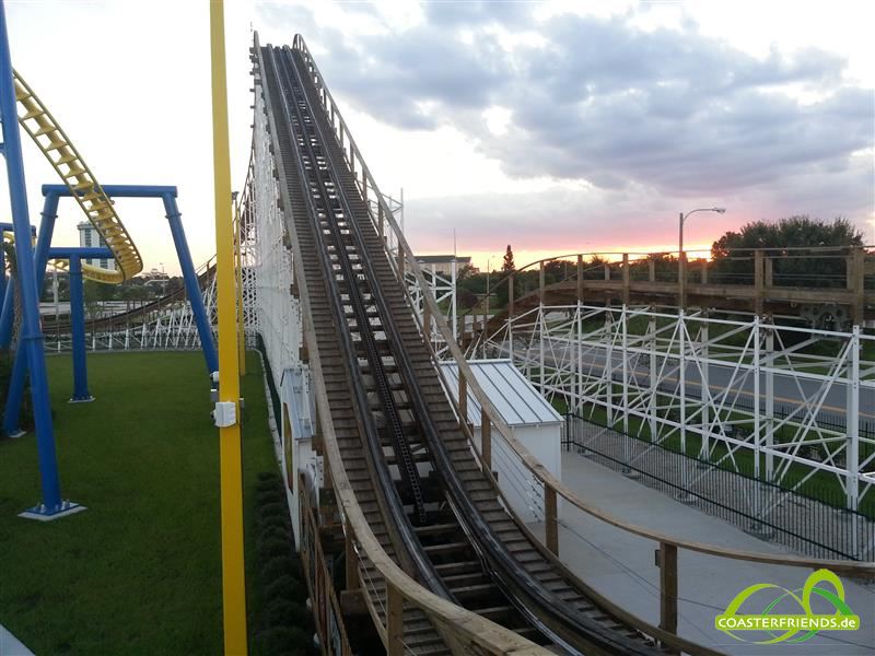 Nordamerika - https://coasterfriends.de/joomla//images/pcp_parkdetails/nordamerika/o942_fun_spot_america_orlando/content2.jpg