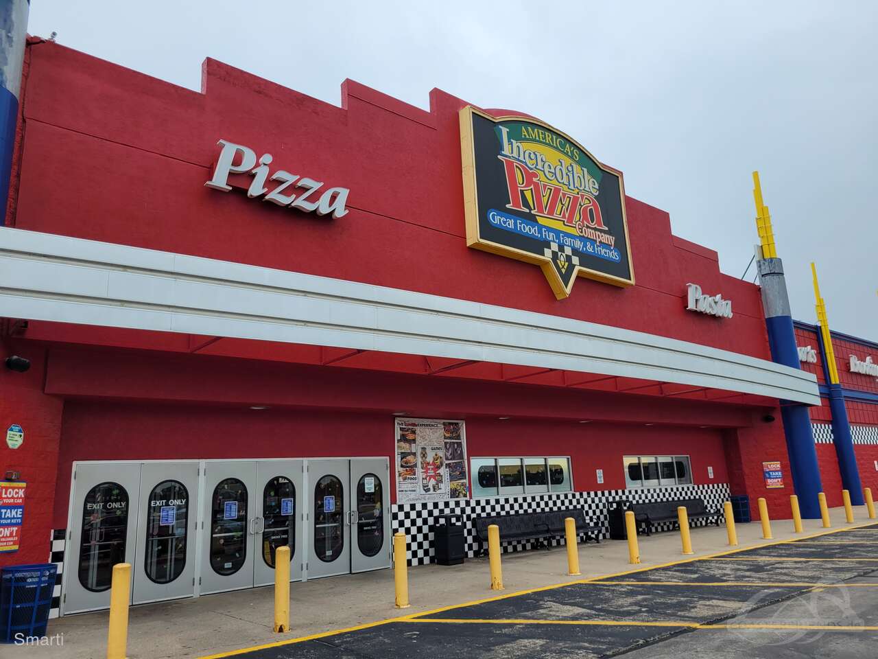 Incredible Pizza Company Impressionen