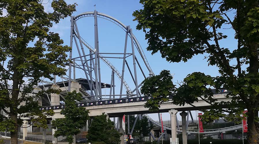 Die laengsten Achterbahnbauzeiten der Welt Heute der ausgebremsten Ring Racer vom Nuerburgring 9