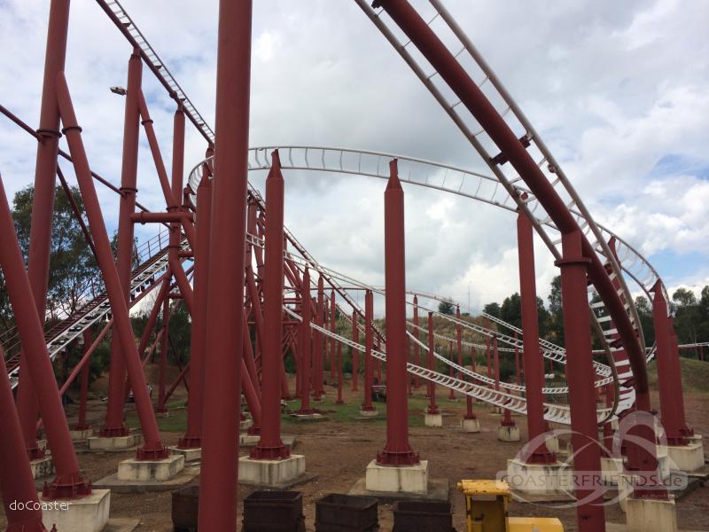 Jozi Express im Parkcheckpoint für Freizeitparks und Achterbahnen