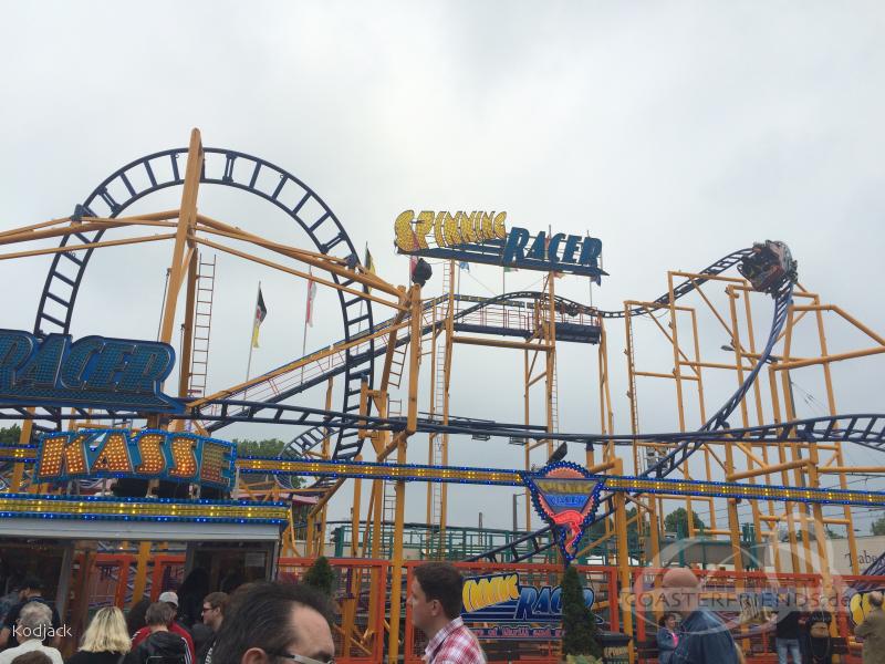Spinning Racer im Parkcheckpoint für Freizeitparks und Achterbahnen