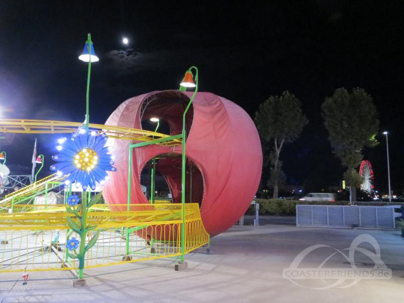 Brucomela im Parkcheckpoint für Freizeitparks und Achterbahnen