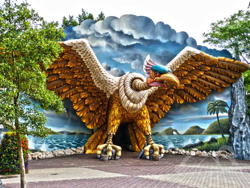 Vogel Rok im Parkcheckpoint für Freizeitparks und Achterbahnen