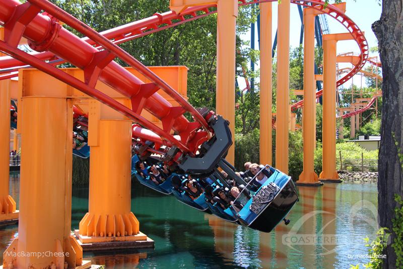 Iron Dragon im Parkcheckpoint für Freizeitparks und Achterbahnen